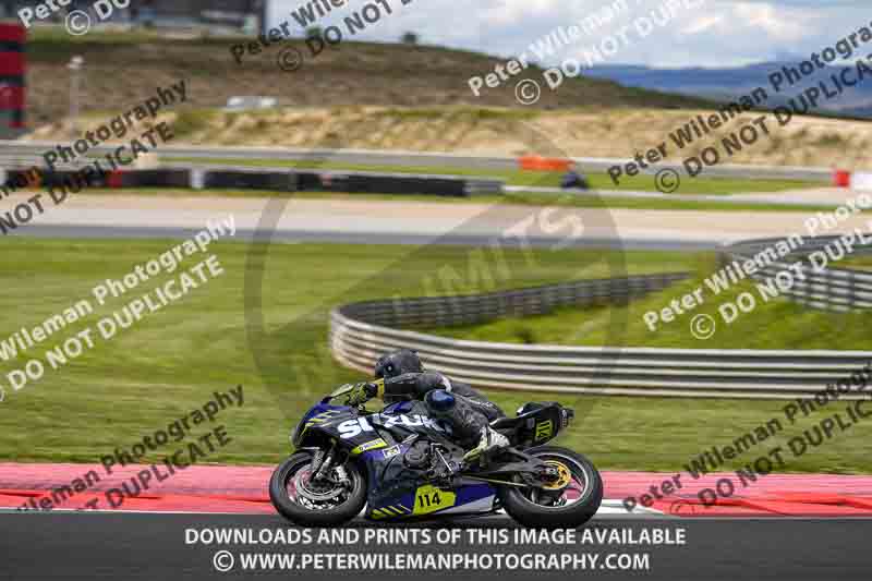 cadwell no limits trackday;cadwell park;cadwell park photographs;cadwell trackday photographs;enduro digital images;event digital images;eventdigitalimages;navarra;no limits trackdays;peter wileman photography;racing digital images;trackday digital images;trackday photos